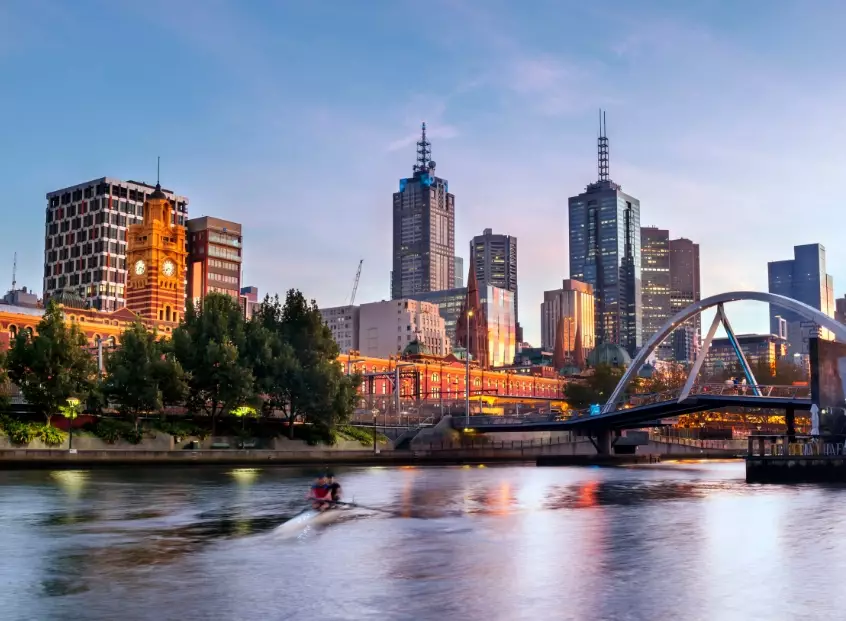 Melbourne visitor numbers