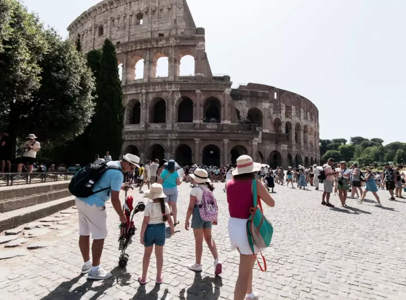 can americans travel to canada can americans travel to canada