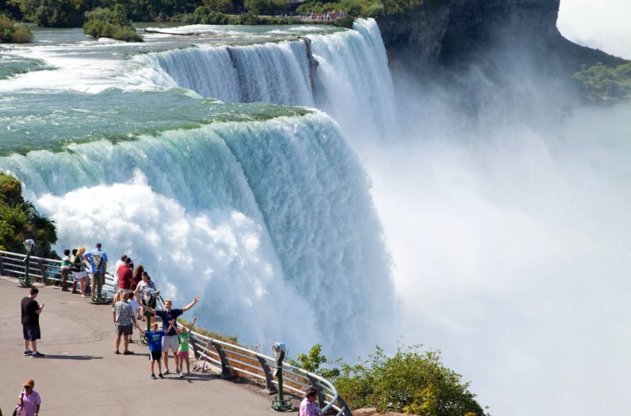 visit niagara falls