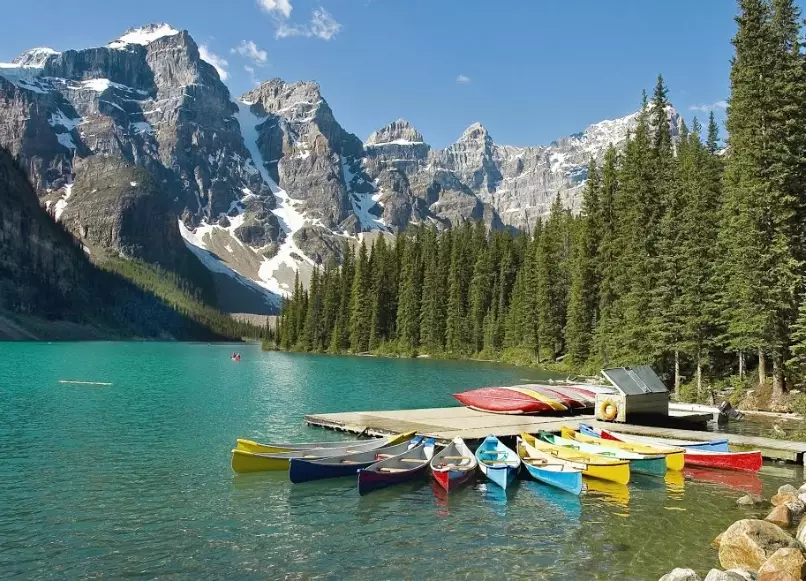 ideal season for Canada trip