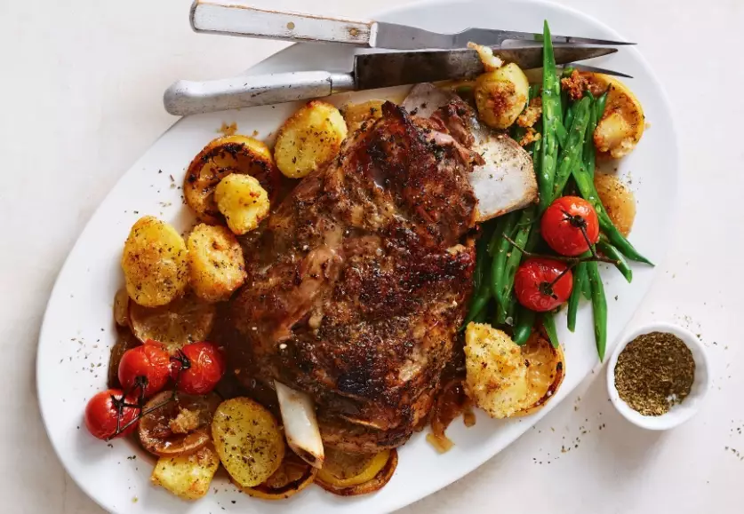 What are Australian main dishes?