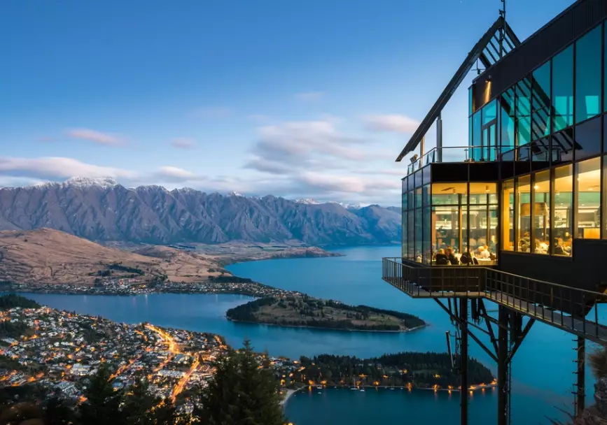 New Zealand budget travel