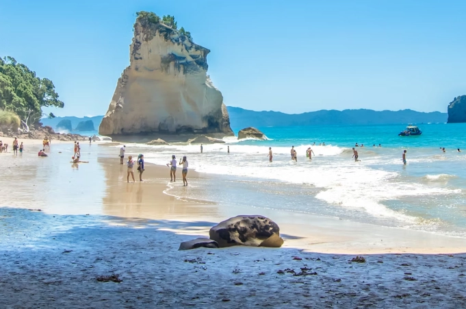 avoid New Zealand crowds avoid New Zealand crowds