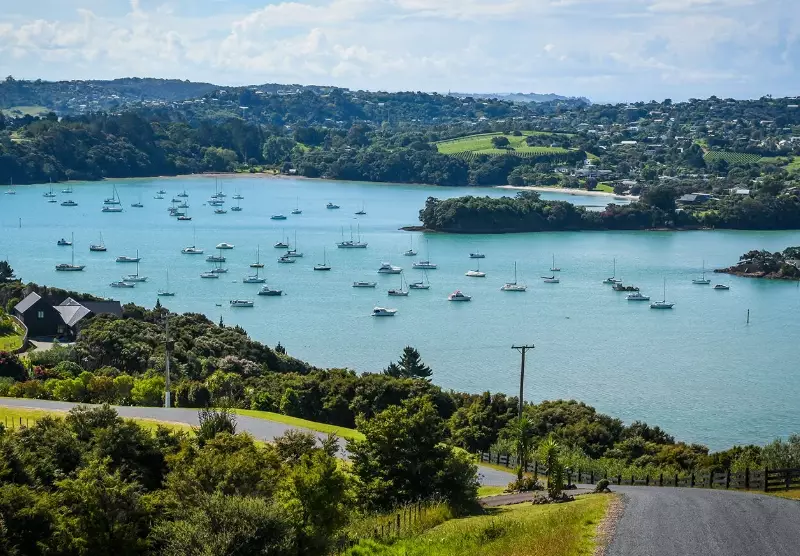 cheapest time to visit new zealand