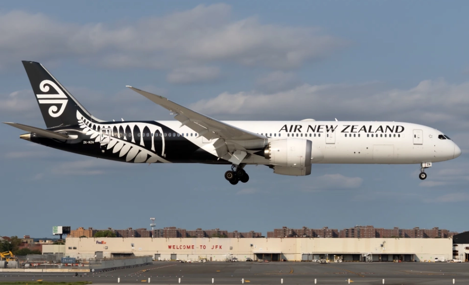 USA to New Zealand direct flights