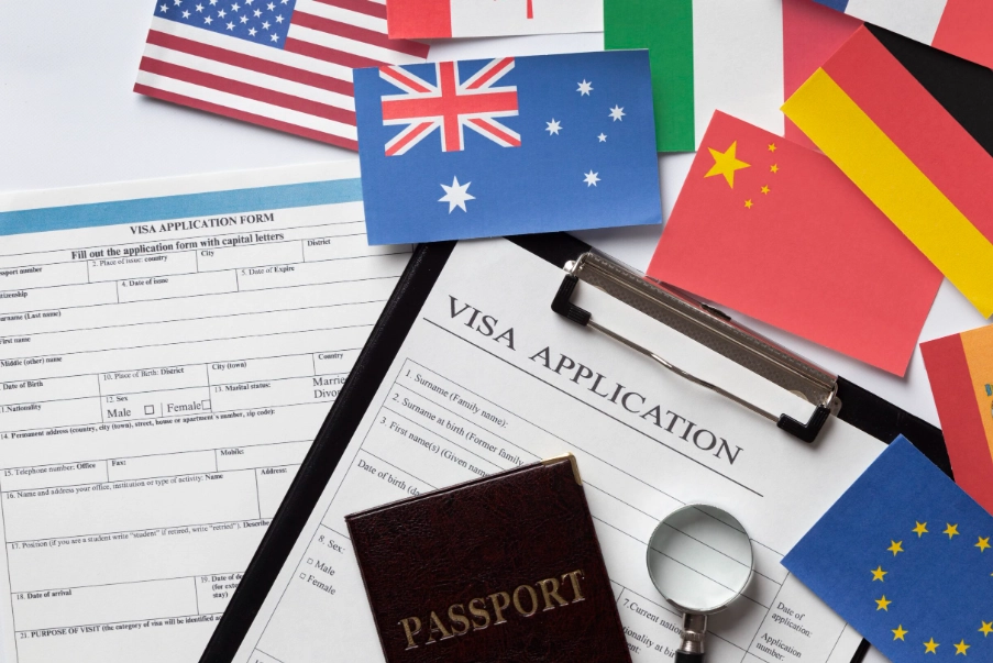 Does a US citizen need a visa for New Zealand?