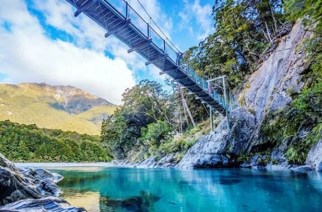 cheapest time to visit New Zealand