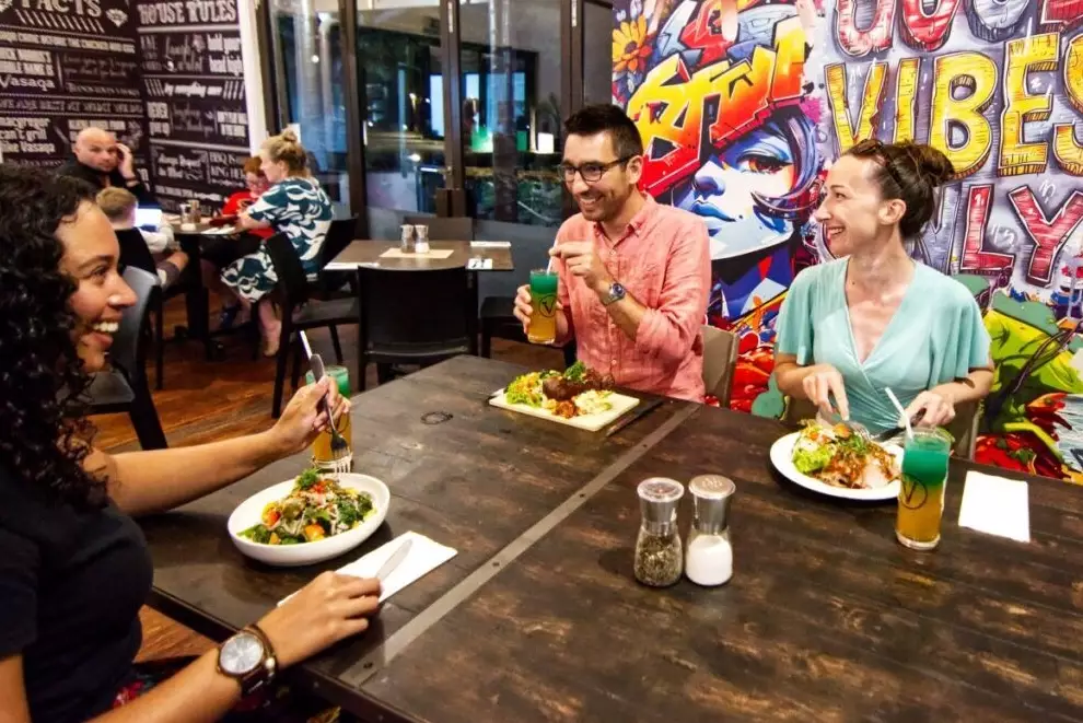 eating out in Fiji cost eating out in Fiji cost