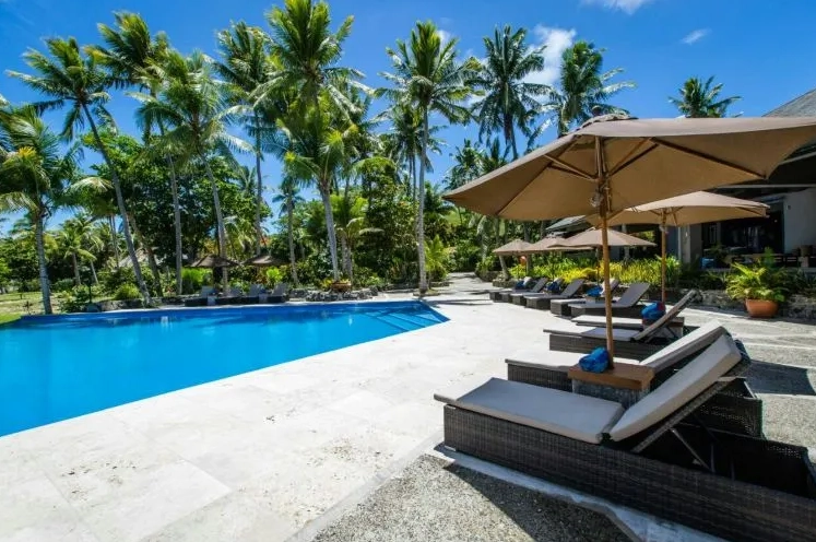 How much does a trip to Fiji usually cost?